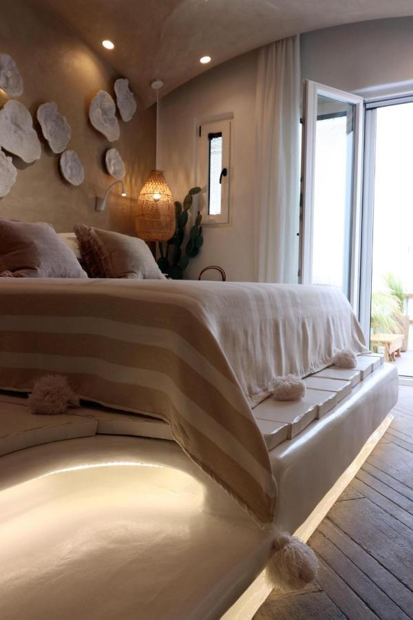 Narcissus Luxury Suites Naxos City Exterior foto